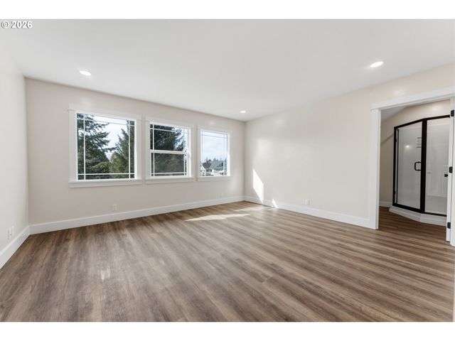 790 OREGON Ave, North Bend, OR 97459