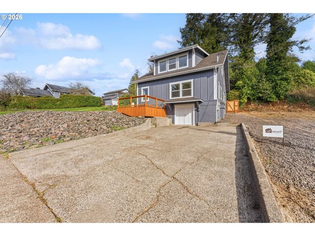 790 OREGON Ave, North Bend, OR 97459