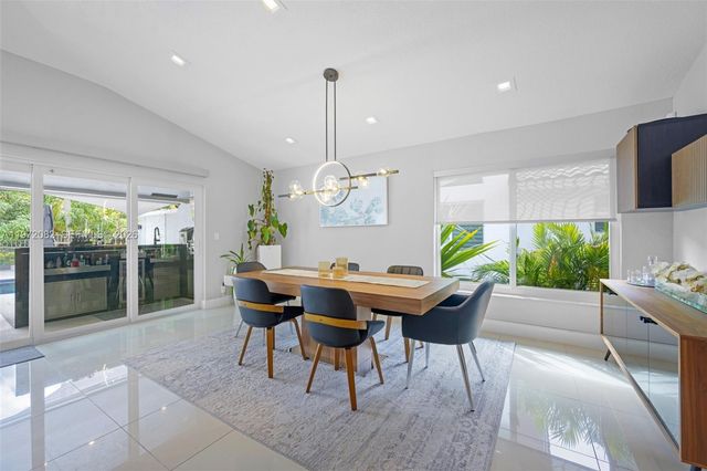 1242 Terrystone Ct, Weston, FL 33326