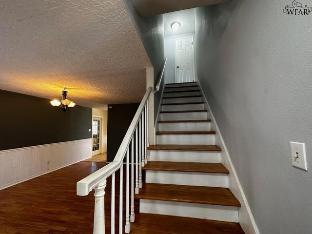 240 GLASGOW DRIVE, Wichita Falls, TX 76302