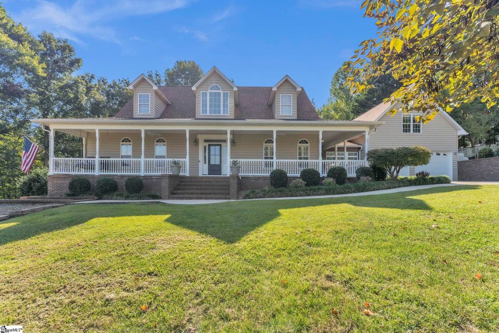 121 Raccoon Trail, Travelers Rest, SC 29690