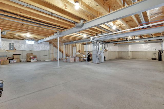 2753 Newbern Drive W, Blacklick, OH 43004