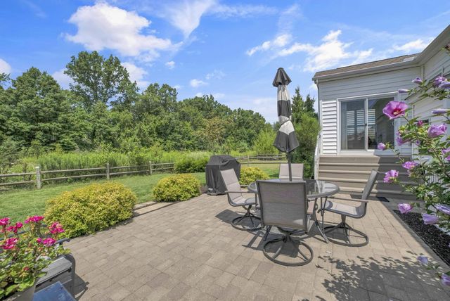 2753 Newbern Drive W, Blacklick, OH 43004