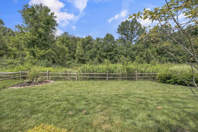 2753 Newbern Drive W, Blacklick, OH 43004