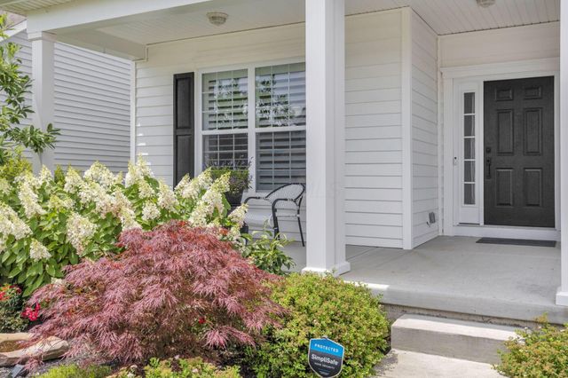 2753 Newbern Drive W, Blacklick, OH 43004