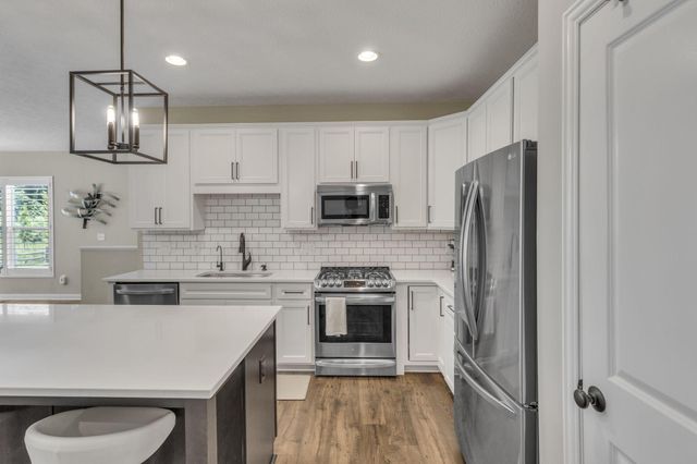 2753 Newbern Drive W, Blacklick, OH 43004