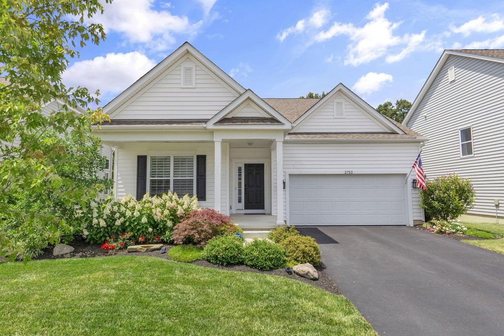 2753 Newbern Drive W, Blacklick, OH 43004