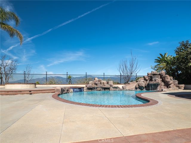 19709 Highland Terrace Dr, Walnut, CA 91789