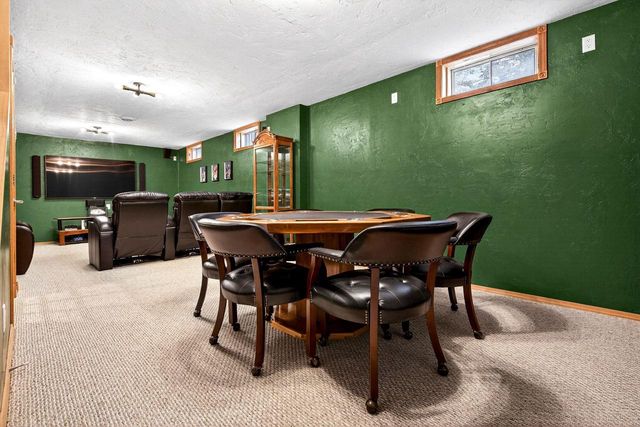 W6180 LONG COURT, Appleton, WI 54914