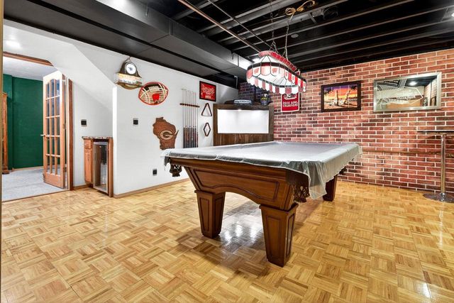 W6180 LONG COURT, Appleton, WI 54914