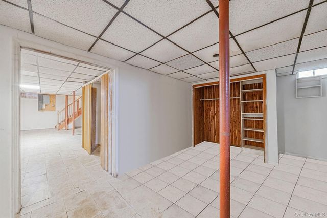 15 Carr Lane, Medford, NY 11763