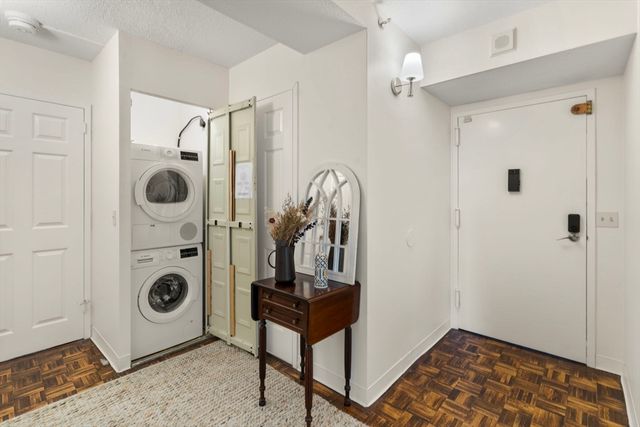 250 Hammond Pond Pkwy 1002N, Newton, MA 02467