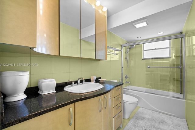 3551 NE 169th Street 301, North Miami Beach, FL 33160