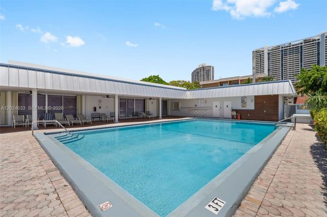 3551 NE 169th Street 301, North Miami Beach, FL 33160