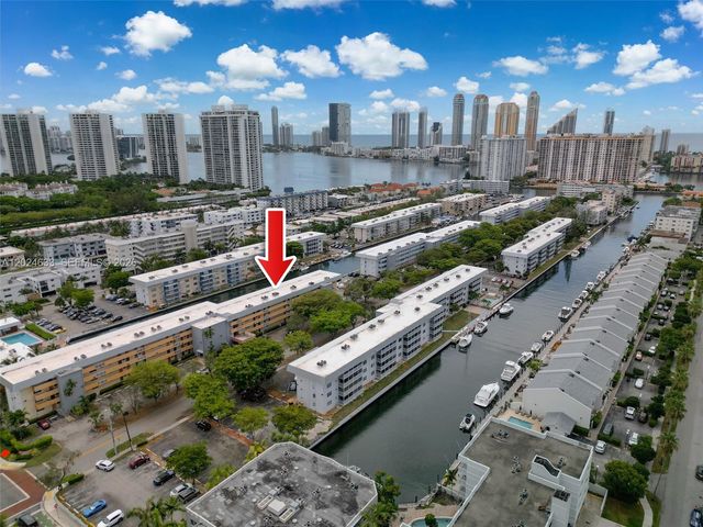 3551 NE 169th Street 301, North Miami Beach, FL 33160