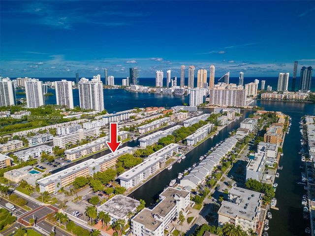 3551 NE 169th Street 301, North Miami Beach, FL 33160