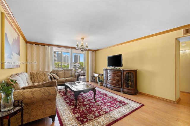 3551 NE 169th Street 301, North Miami Beach, FL 33160
