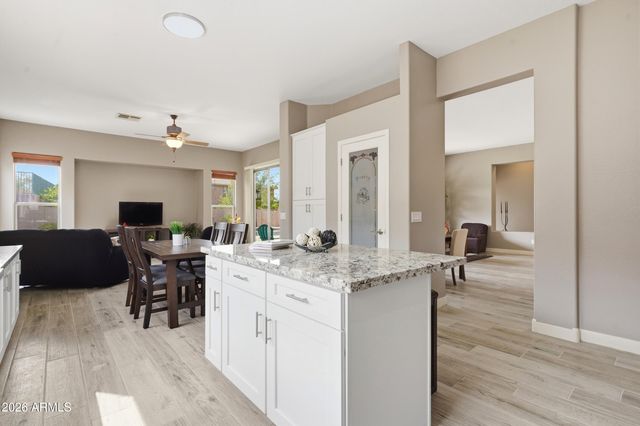 25451 N 40TH Lane, Phoenix, AZ 85083