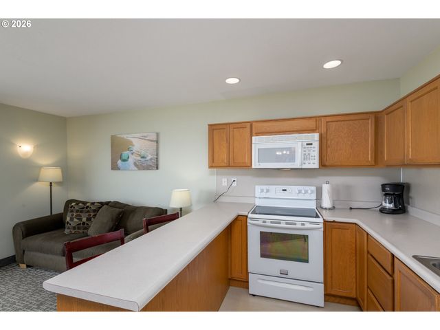 171 Sw Hwy 101 312, Lincoln City, OR 97367
