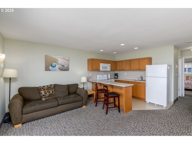 171 Sw Hwy 101 312, Lincoln City, OR 97367