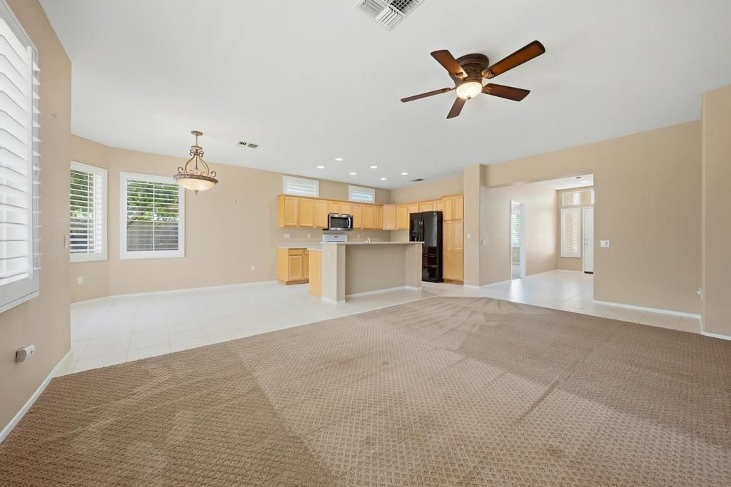 Image 11 of property listing at 78188 Providence Circle, Palm Desert, CA 92211
