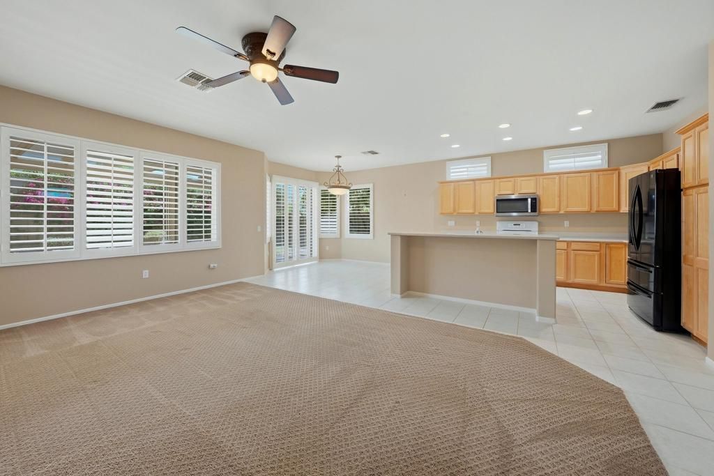Image 12 of property listing at 78188 Providence Circle, Palm Desert, CA 92211