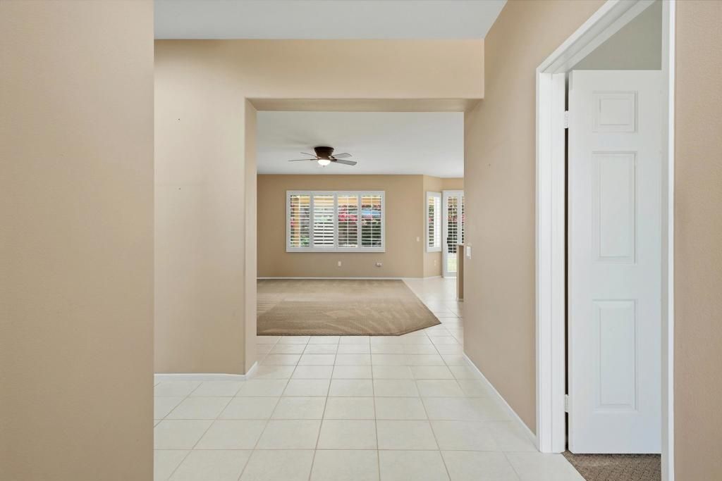 Image 7 of property listing at 78188 Providence Circle, Palm Desert, CA 92211