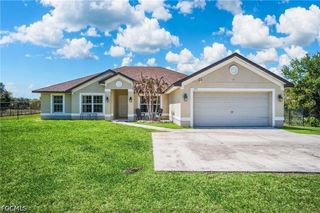 533 Willowbrook DR, Lehigh Acres, FL 33972