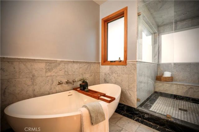 3700 Koster Avenue, Sherman Oaks, CA 91423