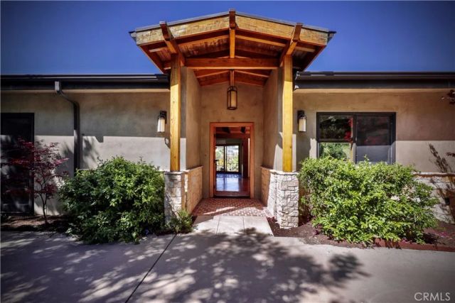 3700 Koster Avenue, Sherman Oaks, CA 91423