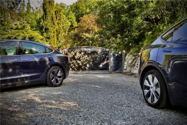 3700 Koster Avenue, Sherman Oaks, CA 91423