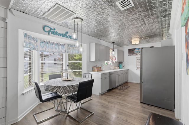 4124 Gallant Fox Drive, Pasadena, TX 77503