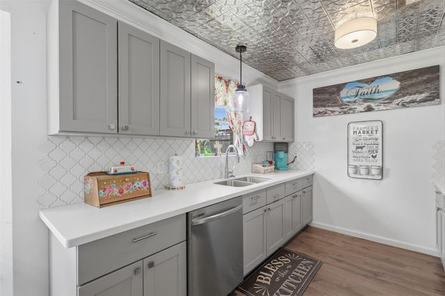 4124 Gallant Fox Drive, Pasadena, TX 77503