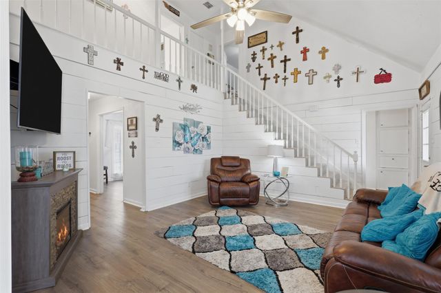 4124 Gallant Fox Drive, Pasadena, TX 77503