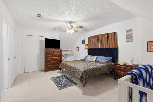 4124 Gallant Fox Drive, Pasadena, TX 77503