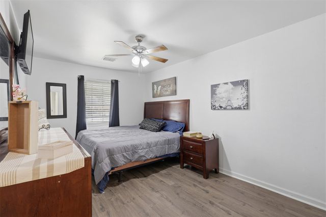 4124 Gallant Fox Drive, Pasadena, TX 77503