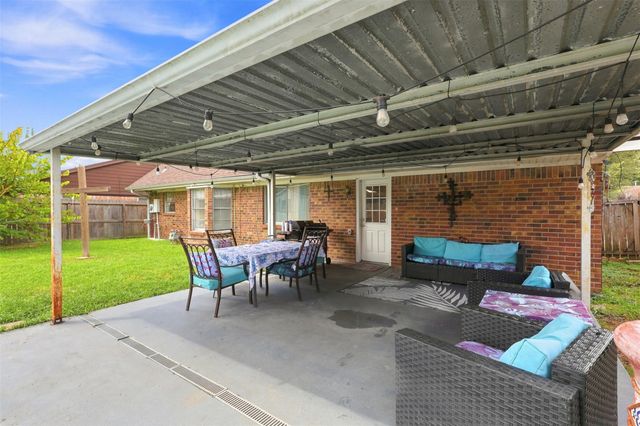 4124 Gallant Fox Drive, Pasadena, TX 77503