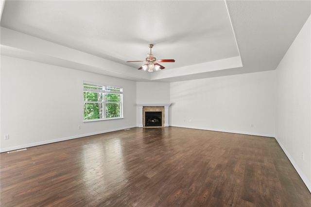 8 Rettendon Lane, Bella Vista, AR 72714
