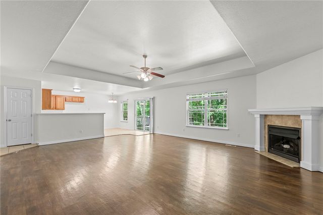 8 Rettendon Lane, Bella Vista, AR 72714