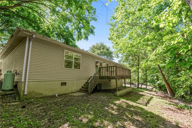 8 Rettendon Lane, Bella Vista, AR 72714