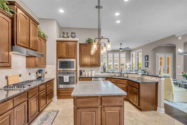 46 Danby Place, Tomball, TX 77375