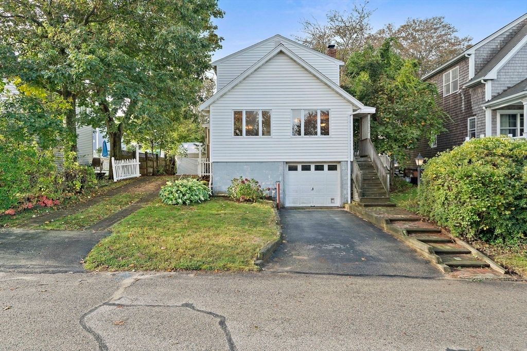 31 Bayview Street, Marshfield, MA 02050