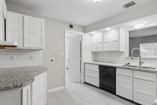 519 Oldcastle Street, Houston, TX 77013