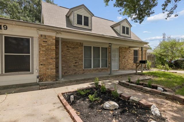 519 Oldcastle Street, Houston, TX 77013