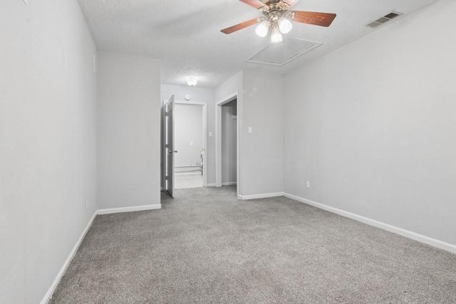 519 Oldcastle Street, Houston, TX 77013