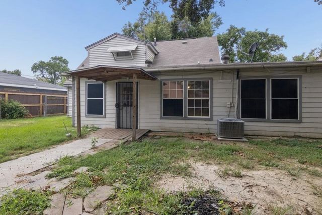 519 Oldcastle Street, Houston, TX 77013
