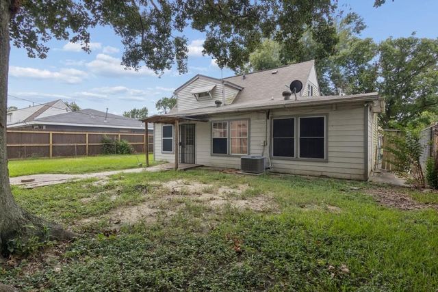 519 Oldcastle Street, Houston, TX 77013