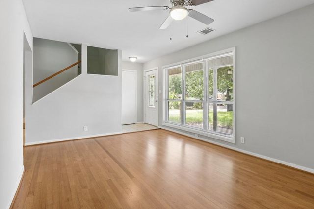519 Oldcastle Street, Houston, TX 77013