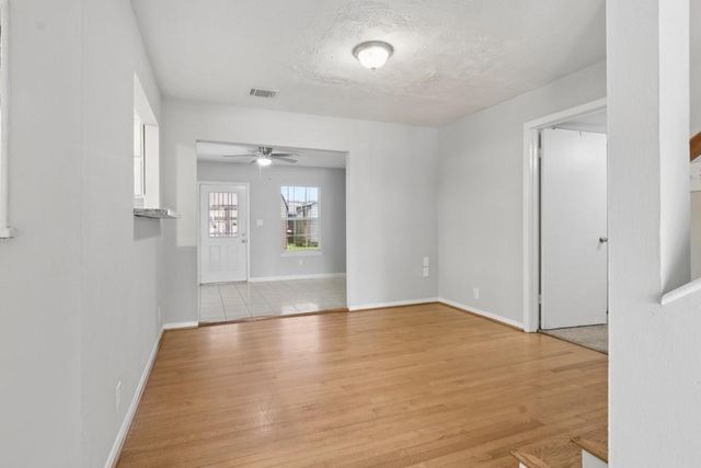 519 Oldcastle Street, Houston, TX 77013