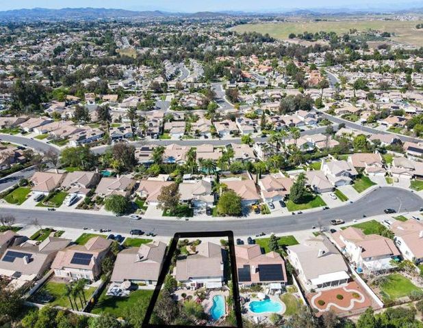 32147 Corte Florecita, Temecula, CA 92592